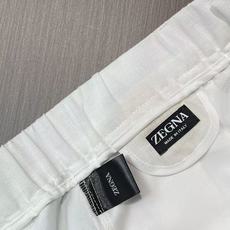 Zegna 2026SS夏季新款全麻料纯色短裤,经典全麻夏季短裤,配色现代时尚,面料触感轻薄透气,贴身穿 Zegna 2026SS夏季新款全麻料纯色短裤,经典全麻夏季短裤,配色现代时尚,面料触感轻薄透气,贴身穿