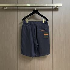 Zegna 2026SS夏季新款全麻料纯色短裤,经典全麻夏季短裤,配色现代时尚,面料触感轻薄透气,贴身穿 Zegna 2026SS夏季新款全麻料纯色短裤,经典全麻夏季短裤,配色现代时尚,面料触感轻薄透气,贴身穿