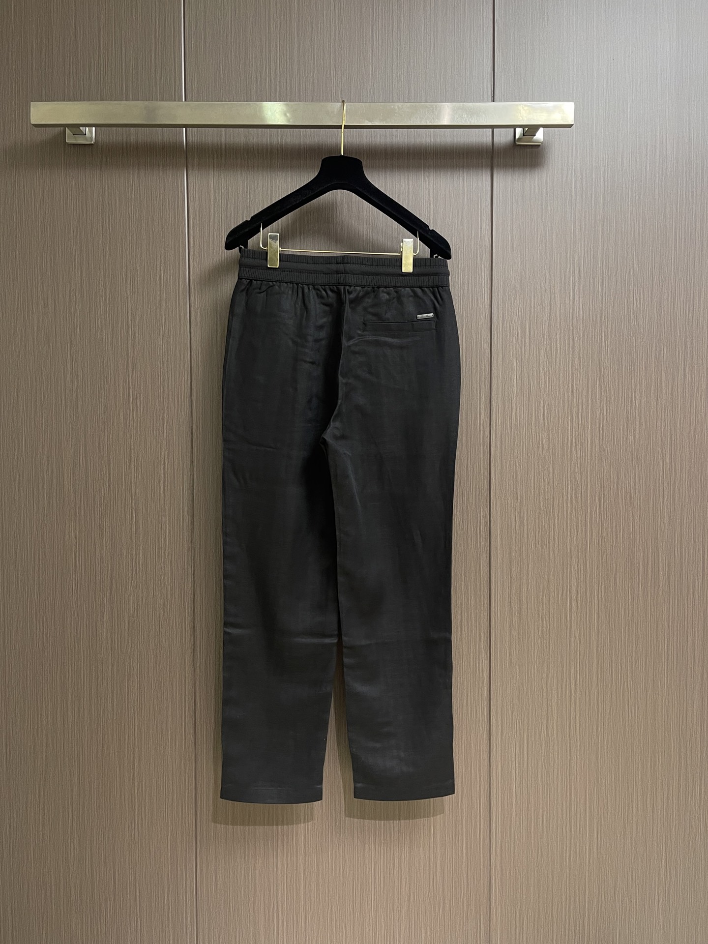 Loro piana LORO PIANA 诺悠翩雅亚麻休闲长裤，亚麻纤维自带天然结节纹理，贴肤穿像裹着