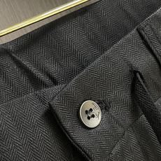 Loro piana LORO PIANA 诺悠翩雅亚麻休闲长裤,亚麻纤维自带天然结节纹理,贴肤穿像裹着 Loro piana LORO PIANA 诺悠翩雅亚麻休闲长裤,亚麻纤维自带天然结节纹理,贴肤穿像裹着