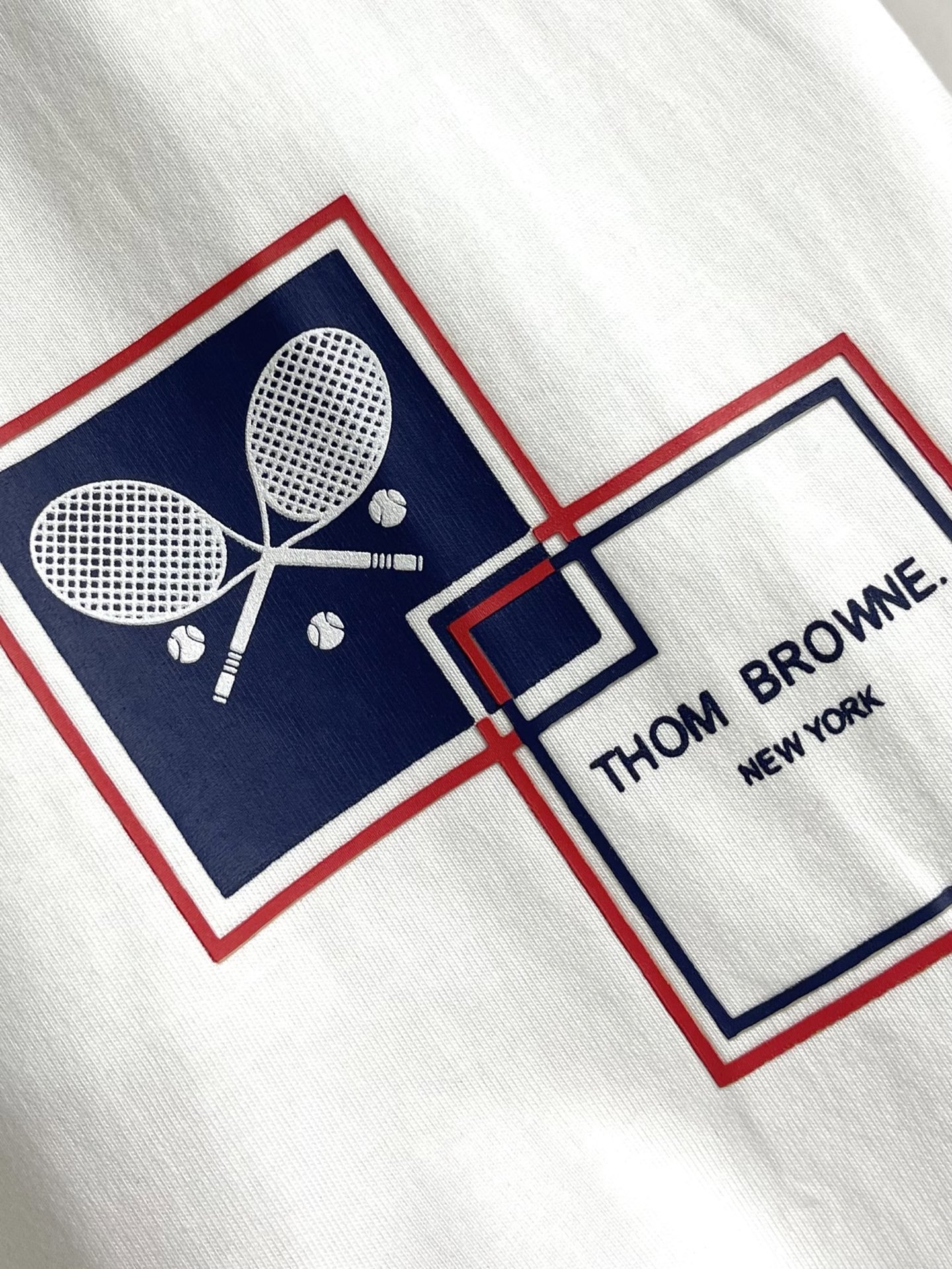 Thom Browne TB 2026ss网球印花标识圆领短袖T恤 230克精馏纯棉料，定制纯棉编机领 