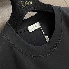 Dior x 石头岛 Stone lsland 徽章印花短袖T恤 定制星屿奢韧平棉 柔糯挺括 胸前甄选S Dior x 石头岛 Stone lsland 徽章印花短袖T恤 定制星屿奢韧平棉 柔糯挺括 胸前甄选S
