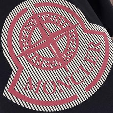 moncler x 石头岛 Stone lsland 徽章印花短袖T恤 定制星屿奢韧平棉 柔糯挺括 胸 moncler x 石头岛 Stone lsland 徽章印花短袖T恤 定制星屿奢韧平棉 柔糯挺括 胸