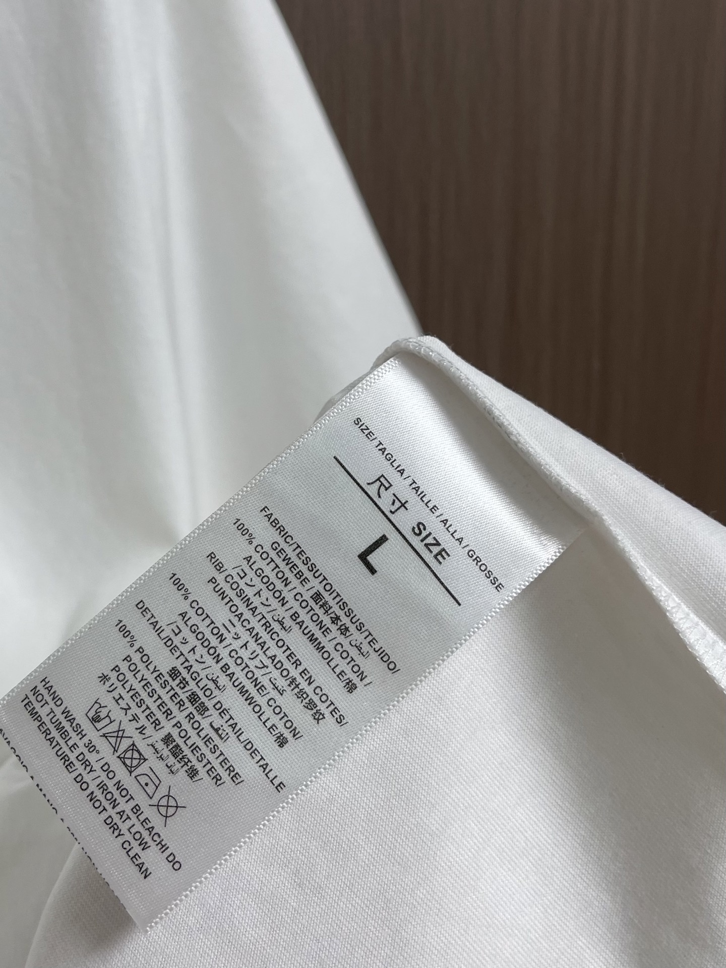 Moncler 立体刺绣标识短袖T恤，经典短袖3标齐全，潮男时尚，无论是上身舒适度还是都是无可比拟的存在