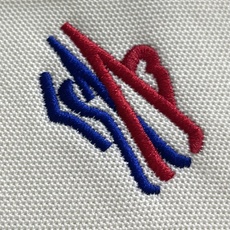 MONCLER 标识贴片棉质短袖Polo,这款MONCLER标识贴片POLO面料肌理饱满透气,触感干爽亲 MONCLER 标识贴片棉质短袖Polo,这款MONCLER标识贴片POLO面料肌理饱满透气,触感干爽亲