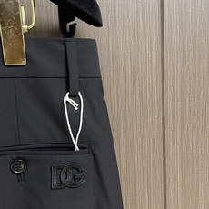 DG 2026ss夏季新款净版男士西裤,客供原版1:1定制面料 免烫面料,上身挺括感十 DG 2026ss夏季新款净版男士西裤,客供原版1:1定制面料 免烫面料,上身挺括感十