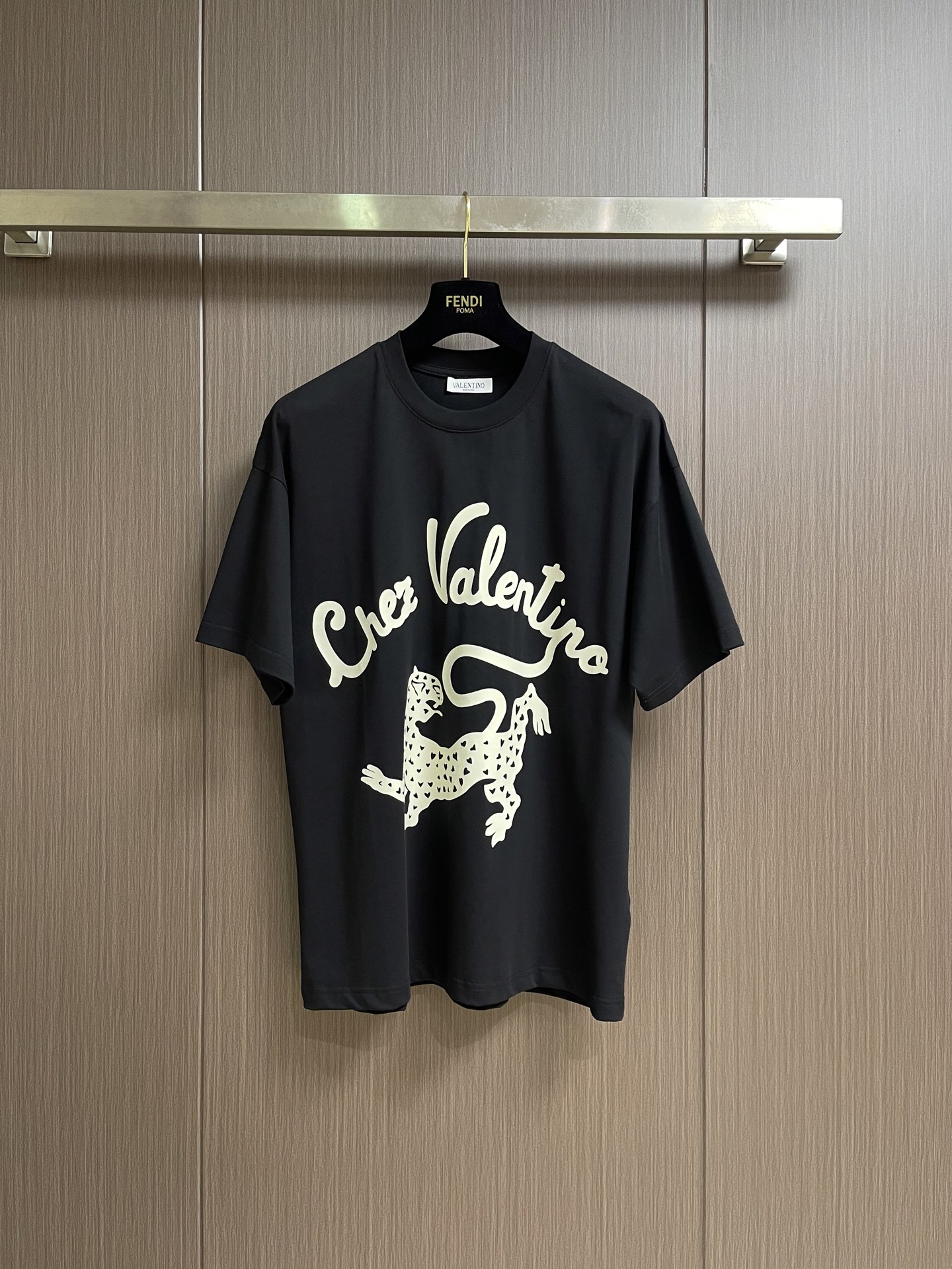 valentino 华伦天奴 徽标印花短袖t恤 搭配鲜明logo 增添浪漫巧思 定制280克双纱棉面料 