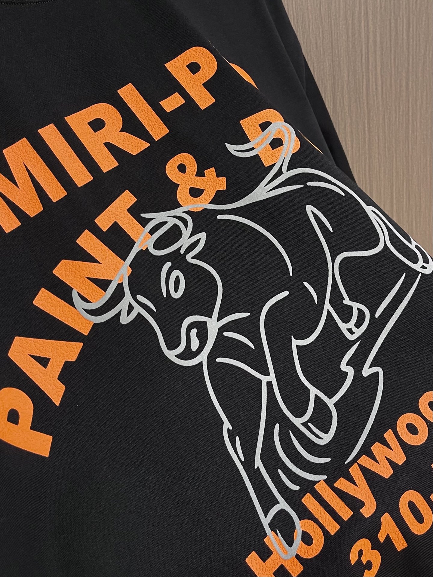 Amiri 2026SS春季新品棉质logo印花圆领T恤，舒适透气棉质面料，标语logo印花工艺点缀，圆