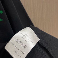 Dior 2026ss春夏新款男女同款短袖T恤,定制专属纯棉面料,定制原版工艺螺纹,胸前撞色logo图案 Dior 2026ss春夏新款男女同款短袖T恤,定制专属纯棉面料,定制原版工艺螺纹,胸前撞色logo图案