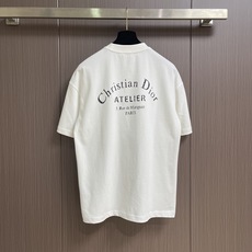 Dior Atelier设计师系列 字母印花短袖T恤,这件Cistian 短袖T恤,甄选重磅有机棉平纹针 Dior Atelier设计师系列 字母印花短袖T恤,这件Cistian 短袖T恤,甄选重磅有机棉平纹针