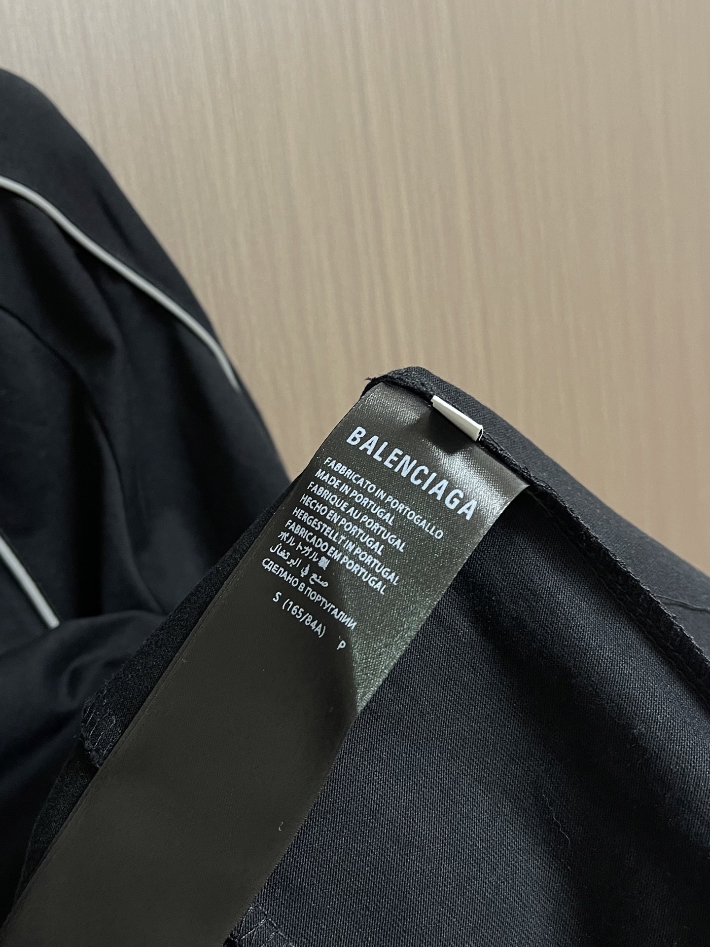 Balenciaga 曼联足球联名短袖T恤，这款Balenciaga运动风短袖T恤，甄选高支精梳棉面料打