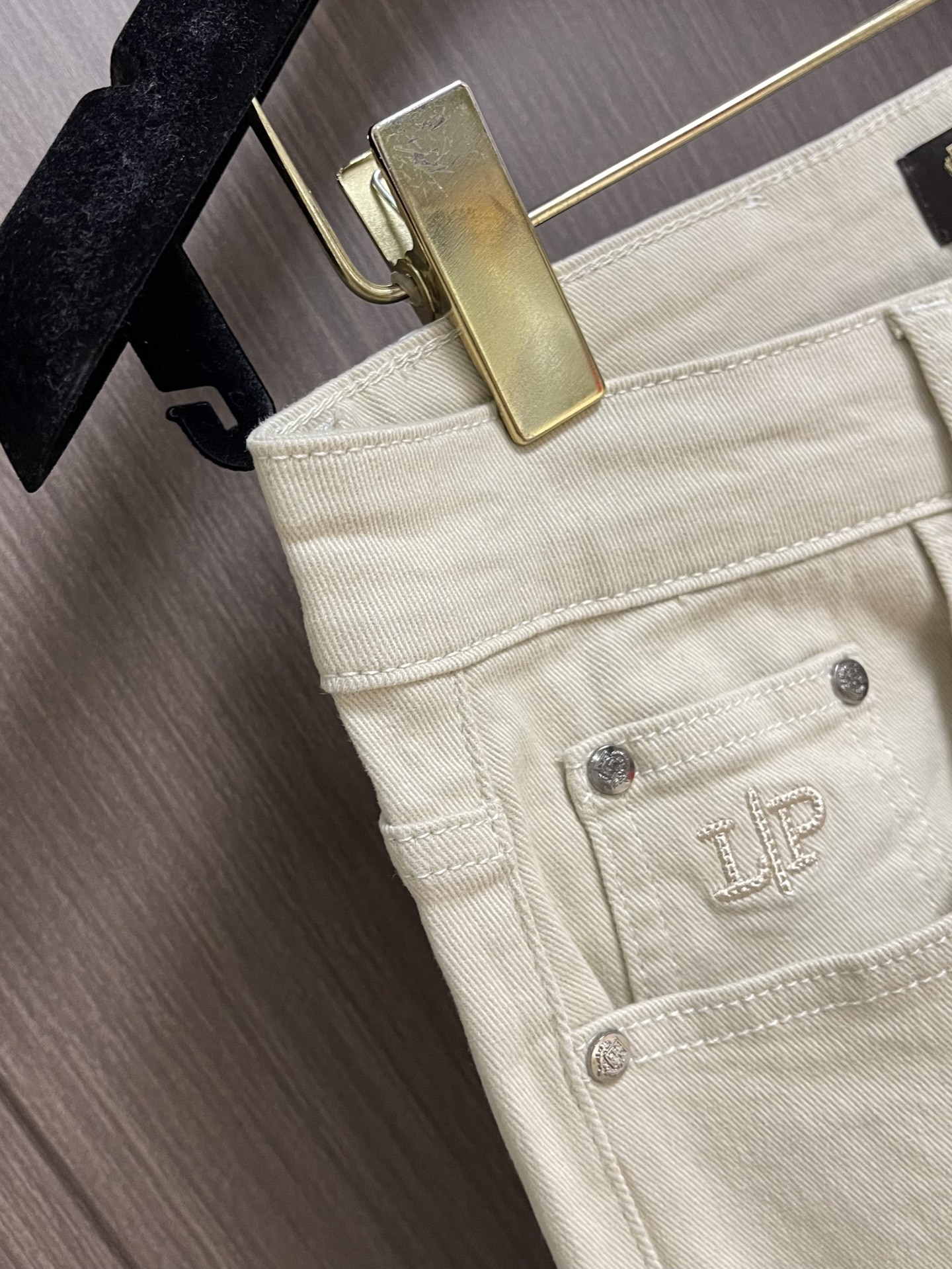 Loro piana LoroPiana 2026SS夏季新款水洗牛仔裤休闲裤 肉眼可见的利落裁剪，直筒