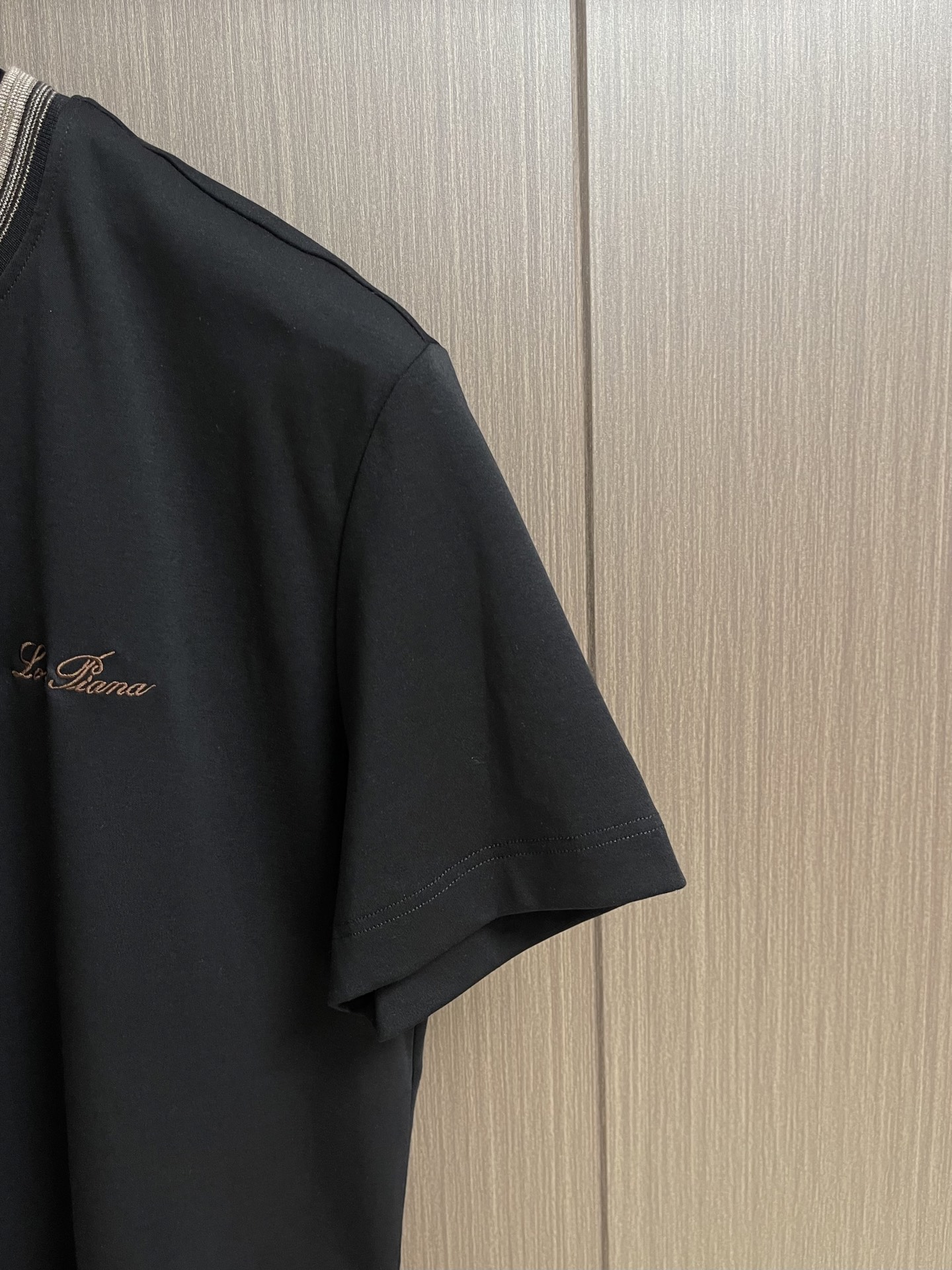Loro piana loro Piana 双股丝光棉刺绣标识短袖T恤，定制丝光、特级面料，亲肤性绝佳，细节极致完美，上