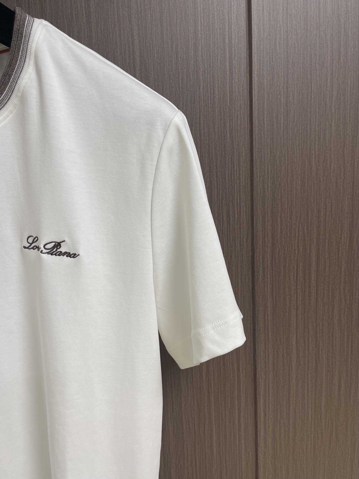 Loro piana loro Piana 双股丝光棉刺绣标识短袖T恤，定制丝光、特级面料，亲肤性绝佳，细节极致完美，上