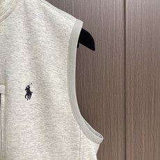 Ralph Lauren 拉夫劳伦 小马刺绣半高领马甲,面料采用原版一致AD双面双股360克针织面料,搭配网格满天星网布 Ralph Lauren 拉夫劳伦 小马刺绣半高领马甲,面料采用原版一致AD双面双股360克针织面料,搭配网格满天星网布