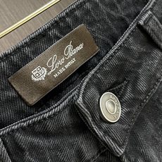 Loro piana LoroPiana 2026SS夏季新款水洗牛仔裤休闲裤 肉眼可见的利落裁剪,直筒修身款裤型!密实 Loro piana LoroPiana 2026SS夏季新款水洗牛仔裤休闲裤 肉眼可见的利落裁剪,直筒修身款裤型!密实