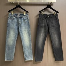 Loro piana LoroPiana 2026SS夏季新款水洗牛仔裤休闲裤 肉眼可见的利落裁剪,直筒修身款裤型!密实 Loro piana LoroPiana 2026SS夏季新款水洗牛仔裤休闲裤 肉眼可见的利落裁剪,直筒修身款裤型!密实