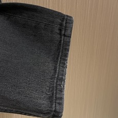Loro piana LoroPiana 2026SS夏季新款水洗牛仔裤休闲裤 肉眼可见的利落裁剪,直筒修身款裤型!密实 Loro piana LoroPiana 2026SS夏季新款水洗牛仔裤休闲裤 肉眼可见的利落裁剪,直筒修身款裤型!密实