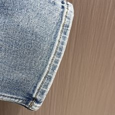 Loro piana LoroPiana 2026SS夏季新款水洗牛仔裤休闲裤 肉眼可见的利落裁剪,直筒修身款裤型!密实 Loro piana LoroPiana 2026SS夏季新款水洗牛仔裤休闲裤 肉眼可见的利落裁剪,直筒修身款裤型!密实