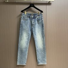 Loro piana LoroPiana 2026SS夏季新款水洗牛仔裤休闲裤 肉眼可见的利落裁剪,直筒修身款裤型!密实 Loro piana LoroPiana 2026SS夏季新款水洗牛仔裤休闲裤 肉眼可见的利落裁剪,直筒修身款裤型!密实