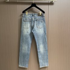 Loro piana LoroPiana 2026SS夏季新款水洗牛仔裤休闲裤 肉眼可见的利落裁剪,直筒修身款裤型!密实 Loro piana LoroPiana 2026SS夏季新款水洗牛仔裤休闲裤 肉眼可见的利落裁剪,直筒修身款裤型!密实