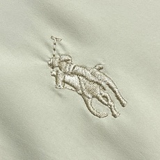 Ralph Lauren 拉夫劳伦 小马标识刺绣双面穿夹克外套 定制哑光云纹塔夫绸 以及斜纹提花织锦 轻盈坚韧 垂感爽滑 Ralph Lauren 拉夫劳伦 小马标识刺绣双面穿夹克外套 定制哑光云纹塔夫绸 以及斜纹提花织锦 轻盈坚韧 垂感爽滑
