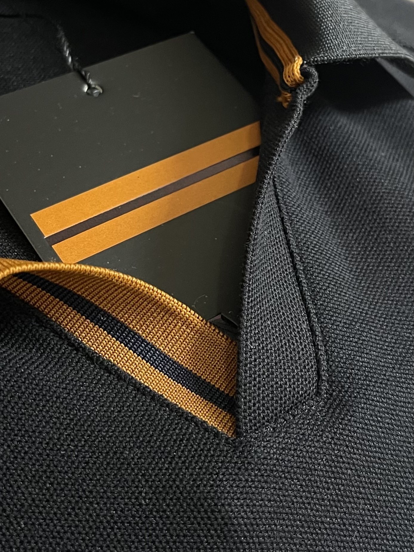 Zegna 2026ss秋冬新款翻领长袖Polo，衣橱必备的一款 看似简单 领口大小宽窄 考验师傅功底 来来回回打了5次