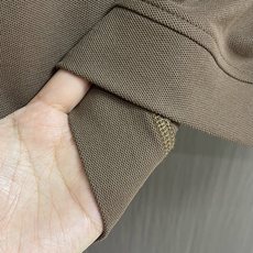 Zegna 2026ss秋冬新款翻领长袖Polo,衣橱必备的一款 看似简单 领口大小宽窄 考验师傅功底 来来回回打了5次 Zegna 2026ss秋冬新款翻领长袖Polo,衣橱必备的一款 看似简单 领口大小宽窄 考验师傅功底 来来回回打了5次