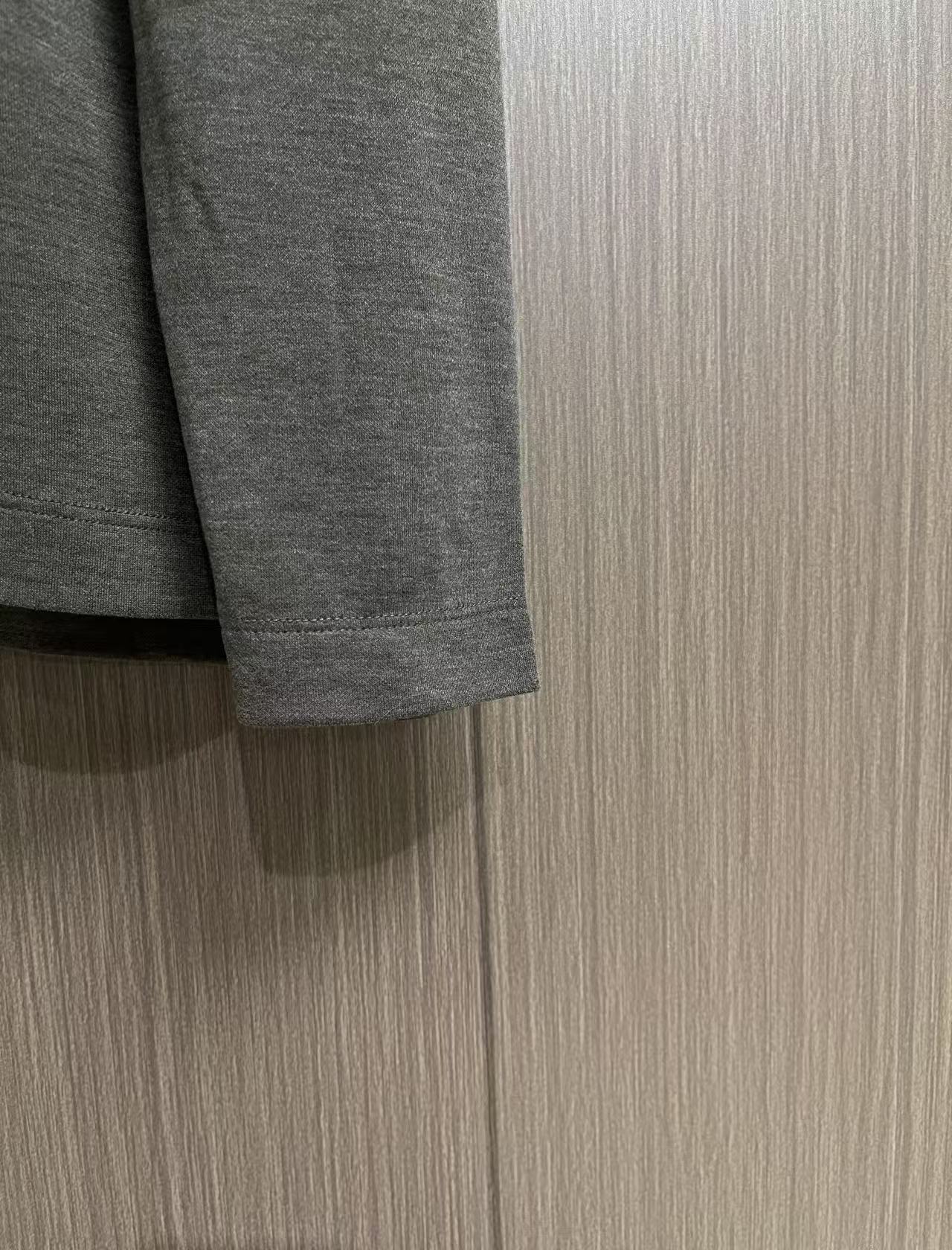 Loro piana LoroPiana 2026ss夏装新品长袖T恤，进口顶极精梳棉面料，极为亲肤舒适 摸上去非常的细