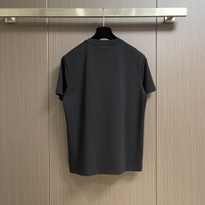 DG DOLCE GABBANA 杜嘉班纳2026SS春夏短袖T恤,定制纯棉面料,胸前品牌字母logo刺绣,休闲出街首选 DG DOLCE GABBANA 杜嘉班纳2026SS春夏短袖T恤,定制纯棉面料,胸前品牌字母logo刺绣,休闲出街首选