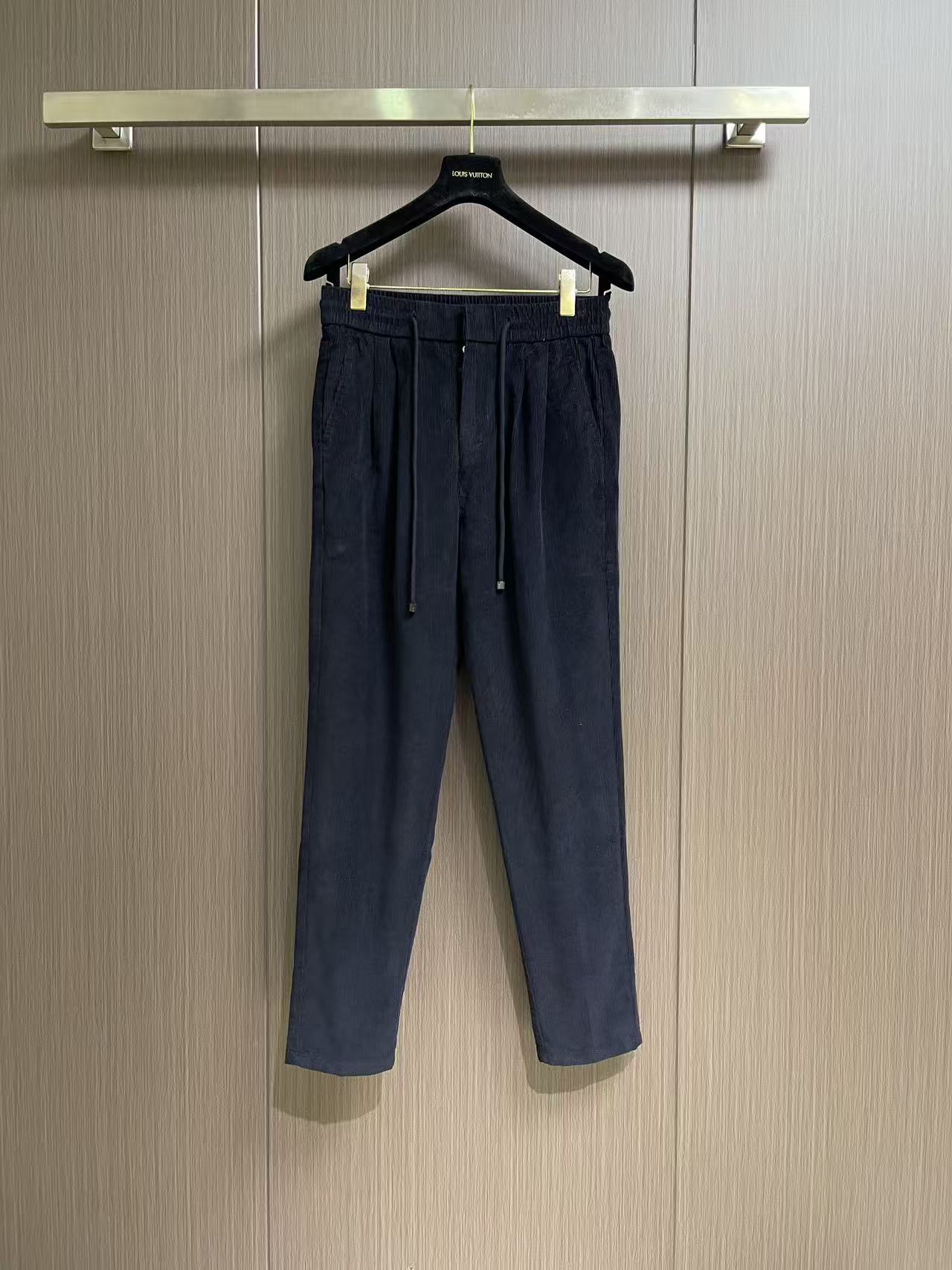 BC  brunello cucinelli 抽绳灯芯绒直筒长裤 定制YB进口灯芯绒材质 面料柔挺舒适 垂顺有型  直筒