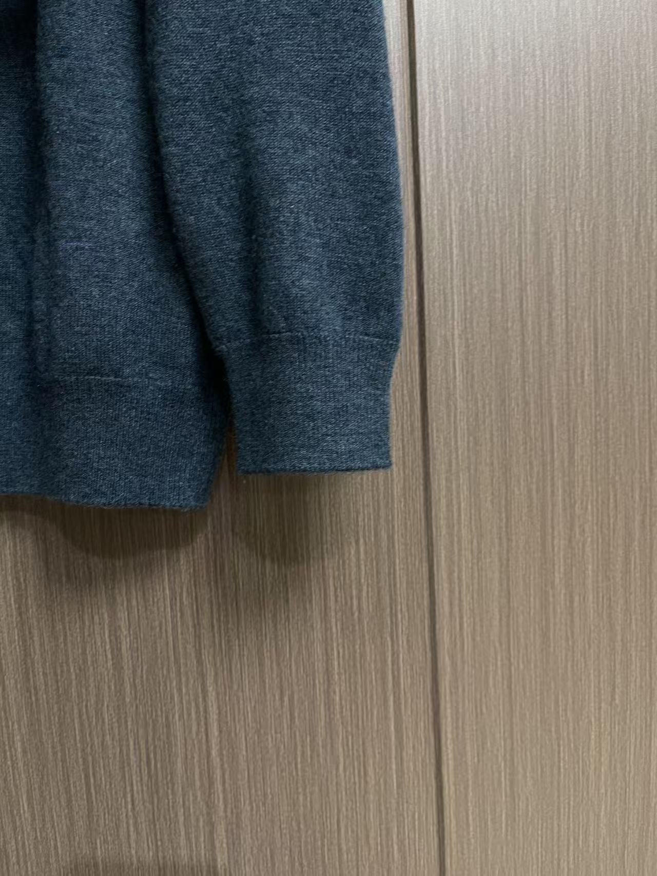 Zegna 老钱风男士Polo针织上衣，触感软糯温润，100%绵羊毛 上身轻盈保暖，透气不闷，自带高级柔和光泽。经典Po