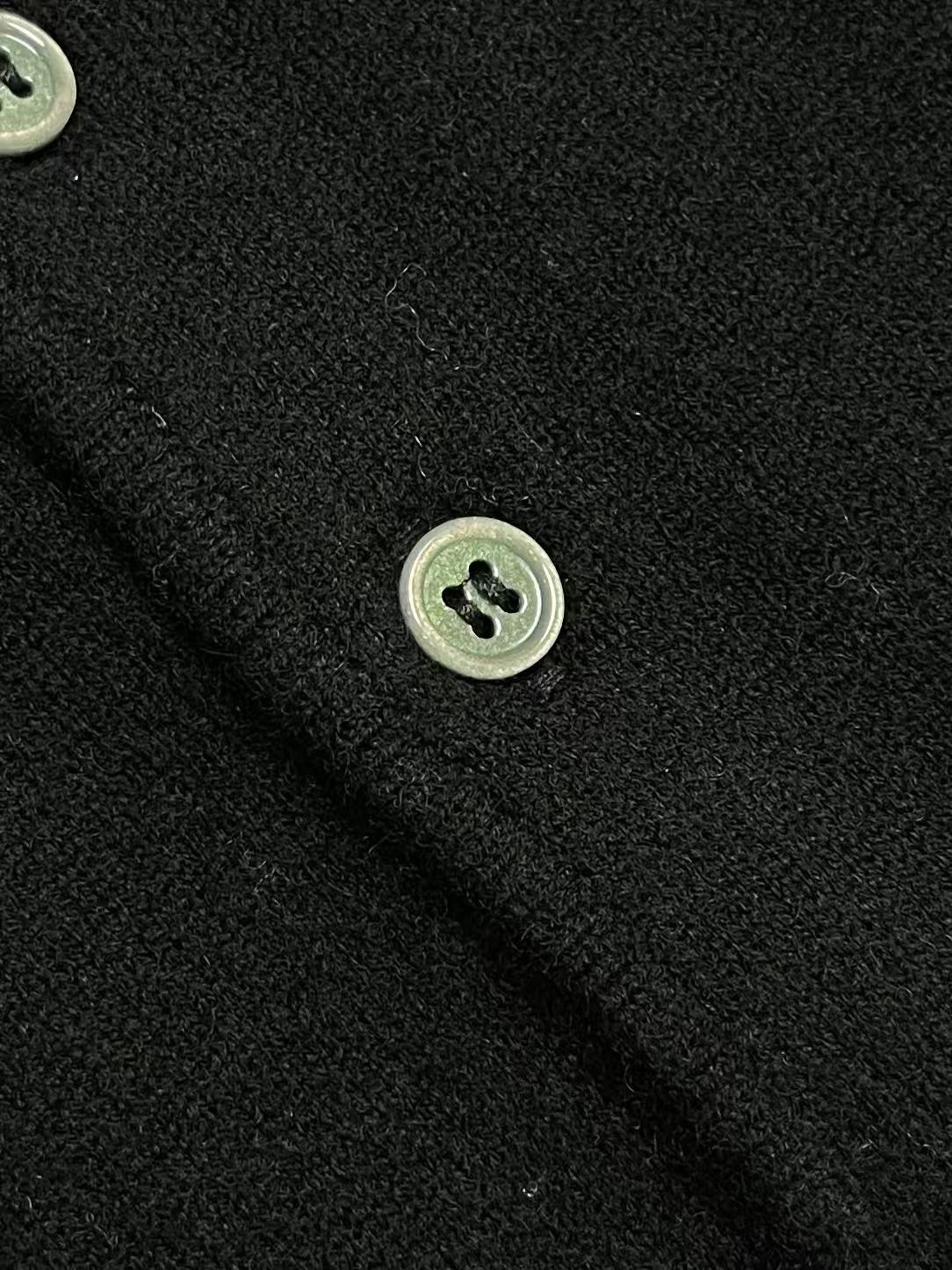 Zegna 老钱风男士Polo针织上衣，触感软糯温润，100%绵羊毛 上身轻盈保暖，透气不闷，自带高级柔和光泽。经典Po