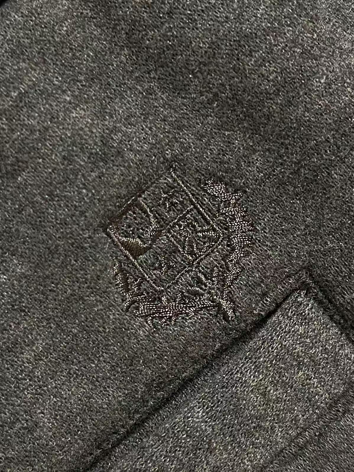 Loro Piana loroPiana  2026FW秋季新款直筒卫裤休闲裤，定制混纺面料软糯舒集高级感度于一体，裤型