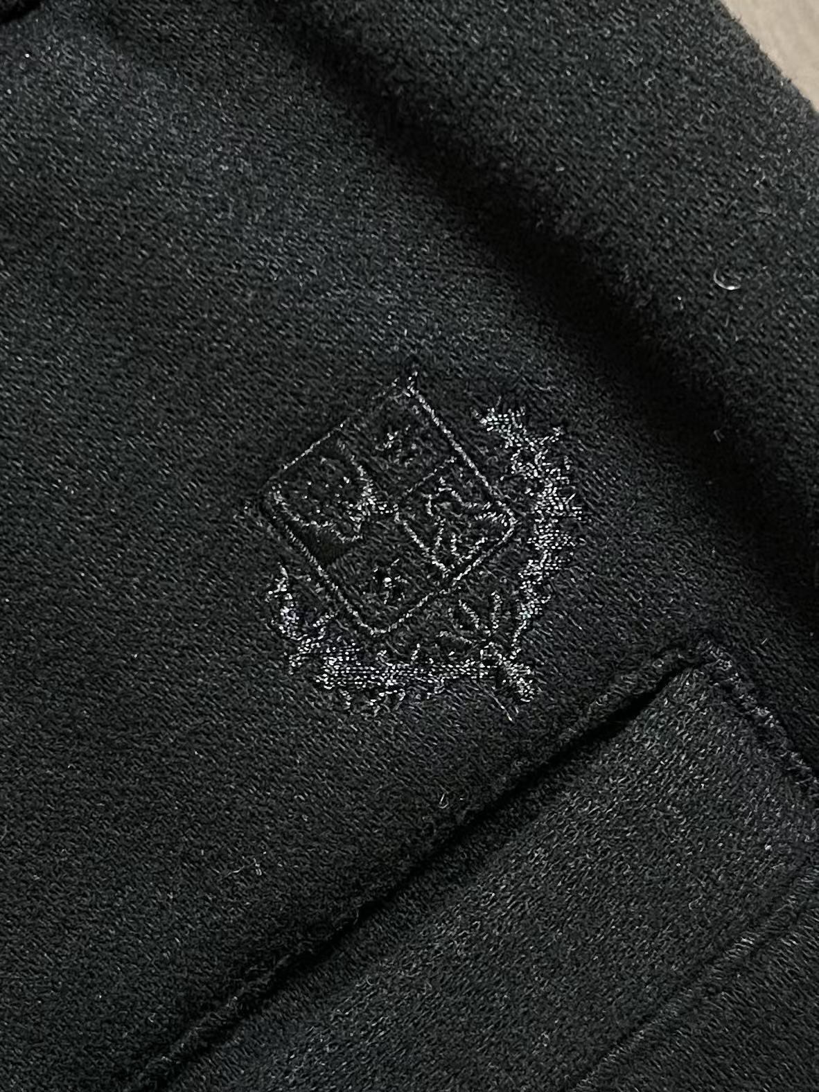 Loro Piana loroPiana  2026FW秋季新款直筒卫裤休闲裤，定制混纺面料软糯舒集高级感度于一体，裤型