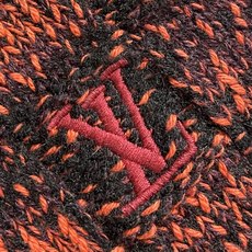 LV 红黑格纹拉链翻领针织外套毛衣。主体面料采用棉混色纱线织造,罗纹领口、下摆、袖口为100%绵羊毛材质,棉料亲肤透气, LV 红黑格纹拉链翻领针织外套毛衣。主体面料采用棉混色纱线织造,罗纹领口、下摆、袖口为100%绵羊毛材质,棉料亲肤透气,