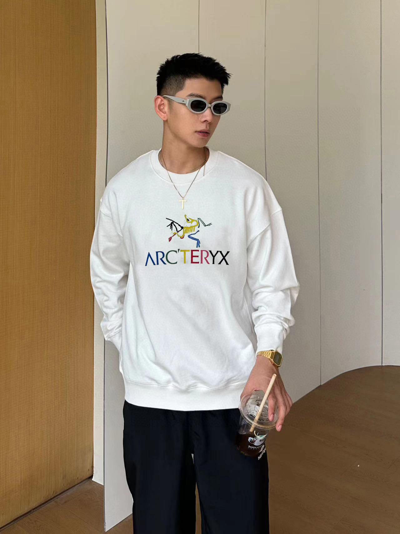 NO:548135,Archaeopteryx high-end custom 2025 new round neck sweatshirts. Exclusive and series that are carefully designed and combine comfort and exquisiteness to enhance your dress style this autumn. The series includes a line of comfort, warmth, classic fashion. JJ sleeves streamlined cutting, practical and versatile, and extremely high-end luxury. Number M-4XL (be sure to report height and weight to place an order), arc'teryx, hoodie, sweatshirts, alexander wang19860909始祖鸟 高端定制2025新款圆领卫衣 精心设计、兼具舒适性和精致感的专属和系列,提升您这个秋季的着装格调.该系列包含舒适保暖、经典时尚一线 JJ袖子流线型裁剪 实用百搭 极具高端奢华感 码数M-4XL（下单一定要报身高体重）,arc'teryx,hoodie,sweatshirts,alexander wang,Men's clothing