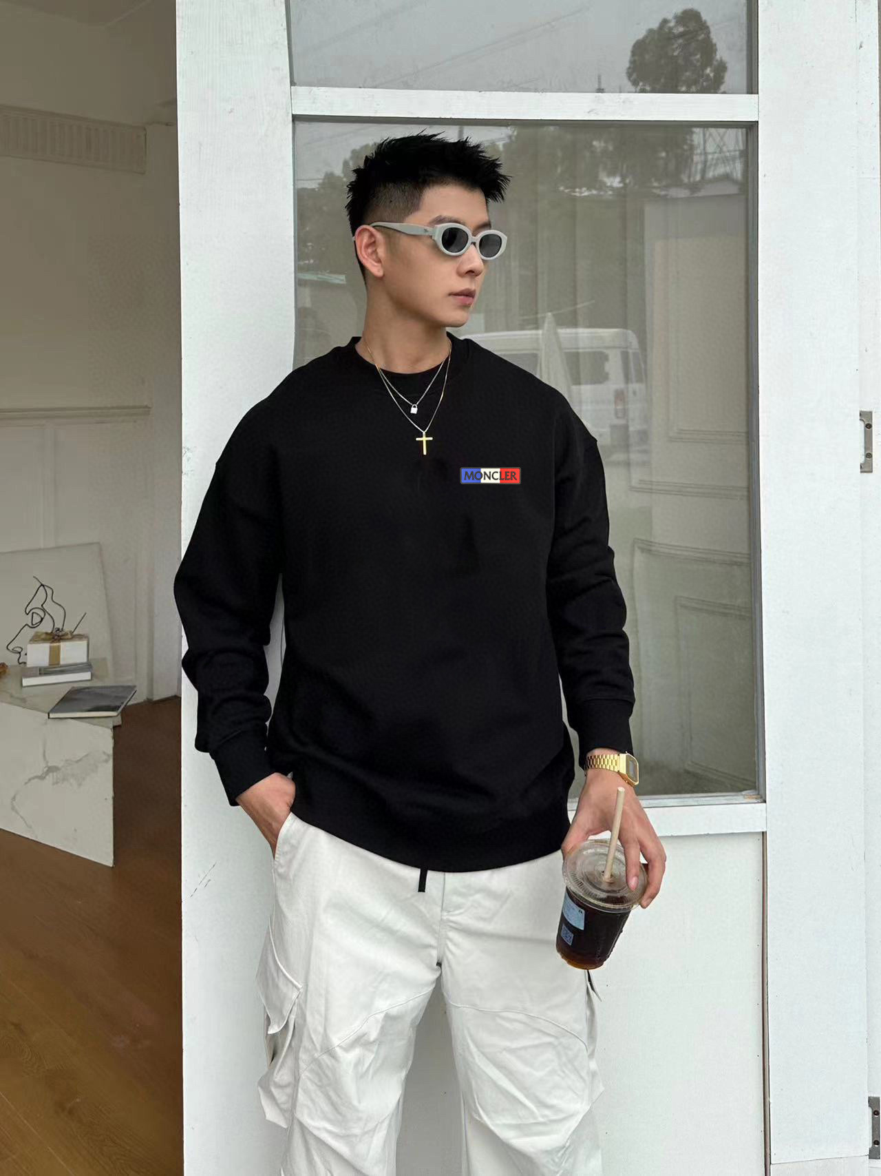 NO:529118,The hooded high-end custom 2025 new round neck sweatshirt is a carefully designed exclusive and series that combines comfort and sophistication to enhance your dress style this autumn. The series includes a line of comfort, warmth, classic and fashionable JJ sleeves streamlined cutting, practical and versatile, and has a high-end luxury. Number of code M-4XL (be sure to report height and weight to place an order), Moncler, hoodie, sweatshirts, alexander wang19860909蒙口 高端定制2025新款圆领卫衣 精心设计、兼具舒适性和精致感的专属和系列,提升您这个秋季的着装格调.该系列包含舒适保暖、经典时尚一线 JJ袖子流线型裁剪 实用百搭 极具高端奢华感 码数M-4XL（下单一定要报身高体重）,,Moncler,hoodie,sweatshirts,alexander wang,Men's clothing