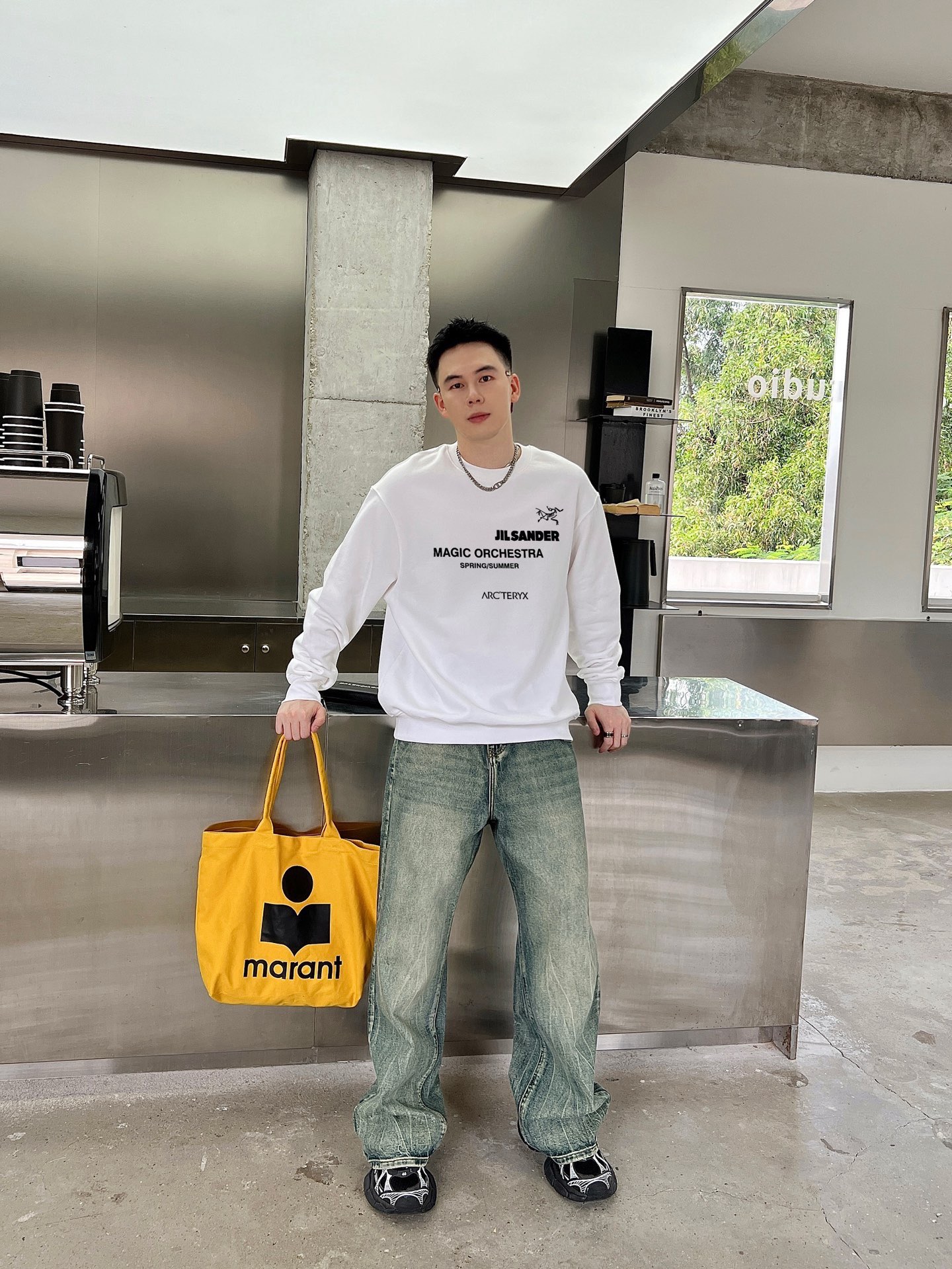 NO:540555,Archaeopter Bird's 2025 autumn and winter new product, basic casual pullover sweatshirt, a must-have style for high-end temperament, a single item with a very tone and charm!  The details are exquisite and sophisticated, first-class, fashionable and loose tailored, which can be perfectly controlled by both men and women. It is excellent in both inner wear and single wear. It is a sweatshirt that can easily highlight temperament and taste on the upper body!  Men and women same size M-4XL (report height and weight), arc'teryx, hoodie, sweatshirts, alexander wang19860909始祖鸟2025秋冬新品 基础款休闲套头卫衣,高端气质型必入的极品款式,一款极具腔调感与魅力的单品！ 细节精致考究,品相一流,时尚宽松型剪裁,男女皆可完美驾驭,无论内搭还是单穿都非常出色,上身极易凸显气质和品位的一款卫衣！男女同款 码数M-4XL（下单报身高体重）,arc'teryx,hoodie,sweatshirts,alexander wang,Men's clothing