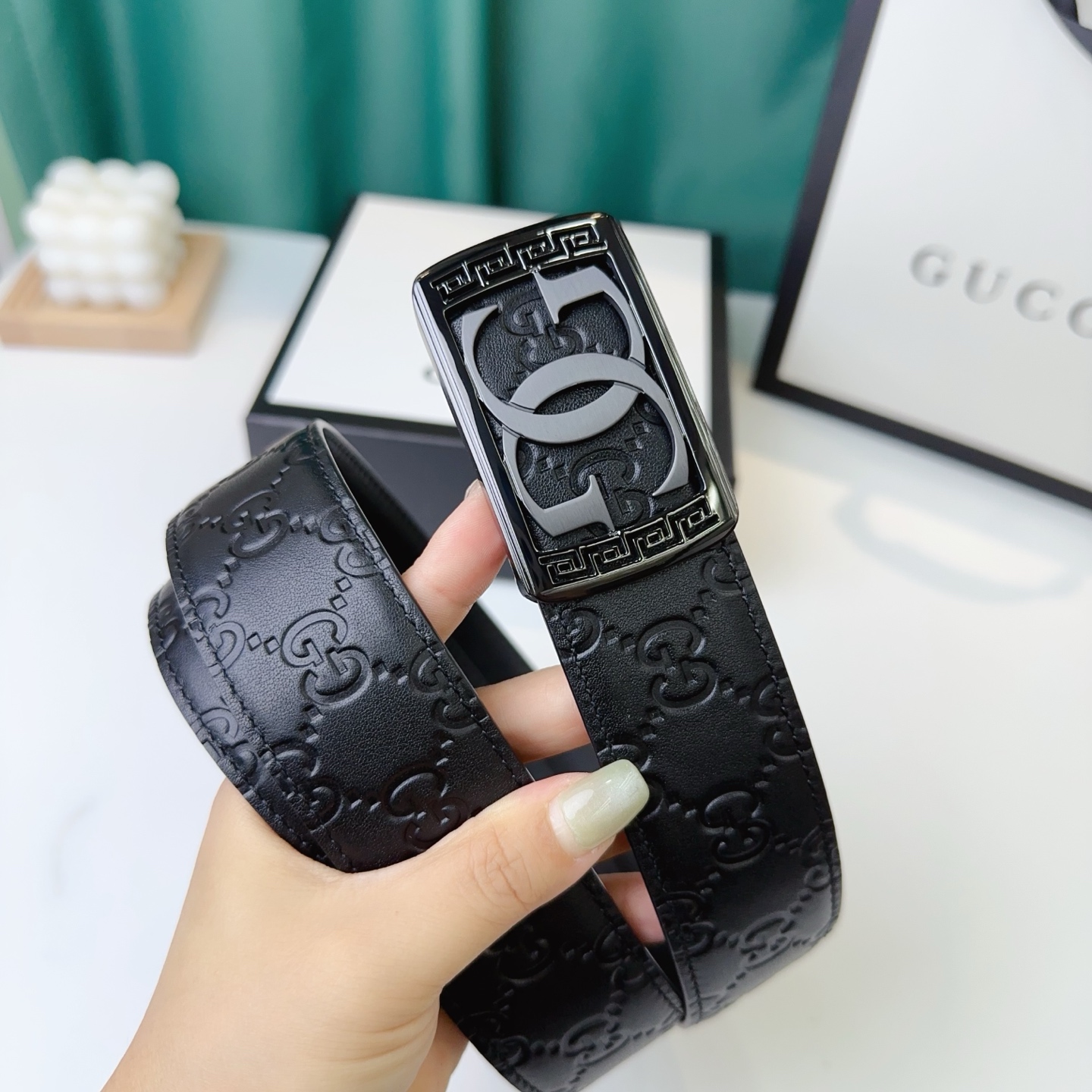品牌：【Gucci】新款进口小牛皮，手感细腻柔软。搭配纯钢精品钢扣，男士必备！宽度：3.8cm