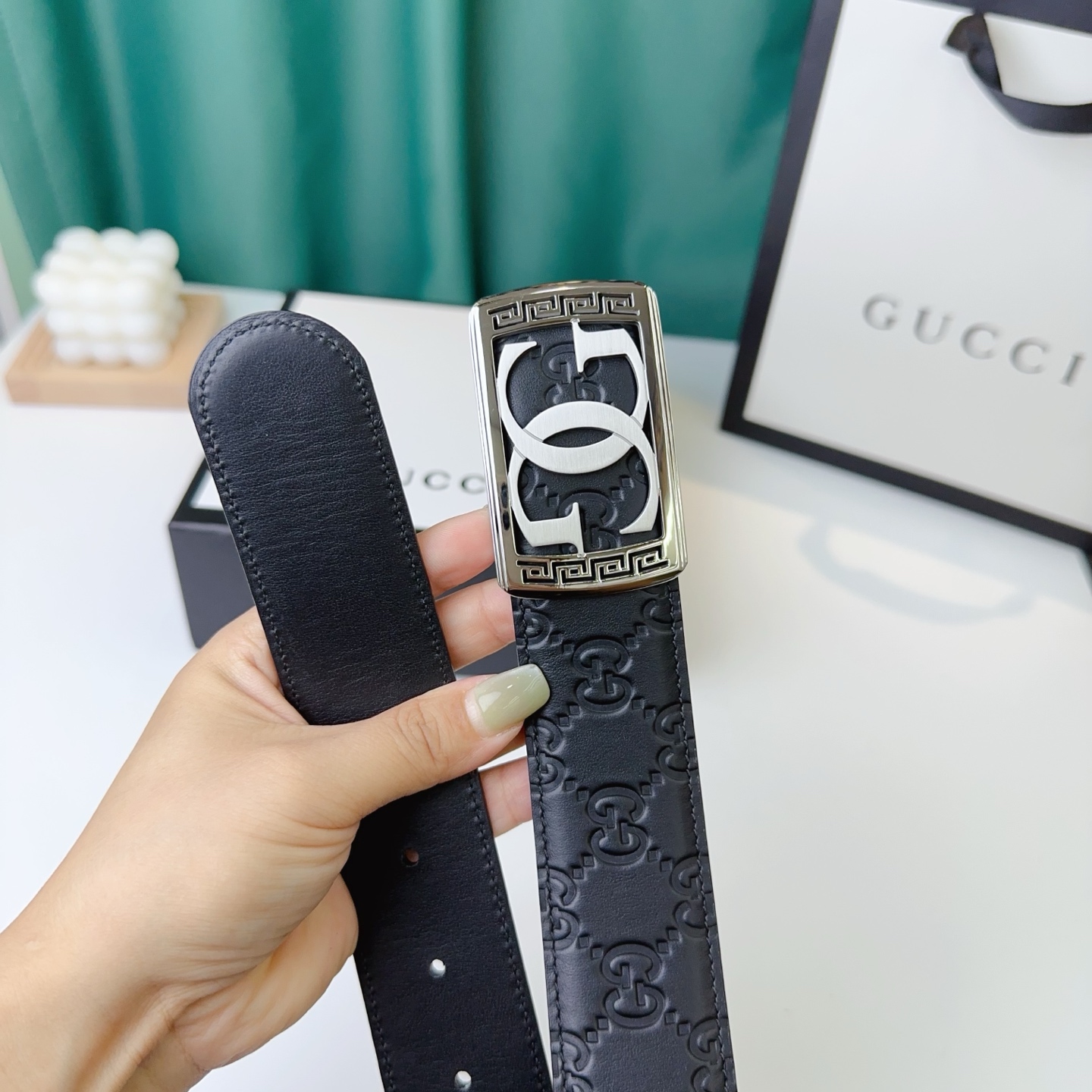 品牌：【Gucci】新款进口小牛皮，手感细腻柔软。搭配纯钢精品钢扣，男士必备！宽度：3.8cm