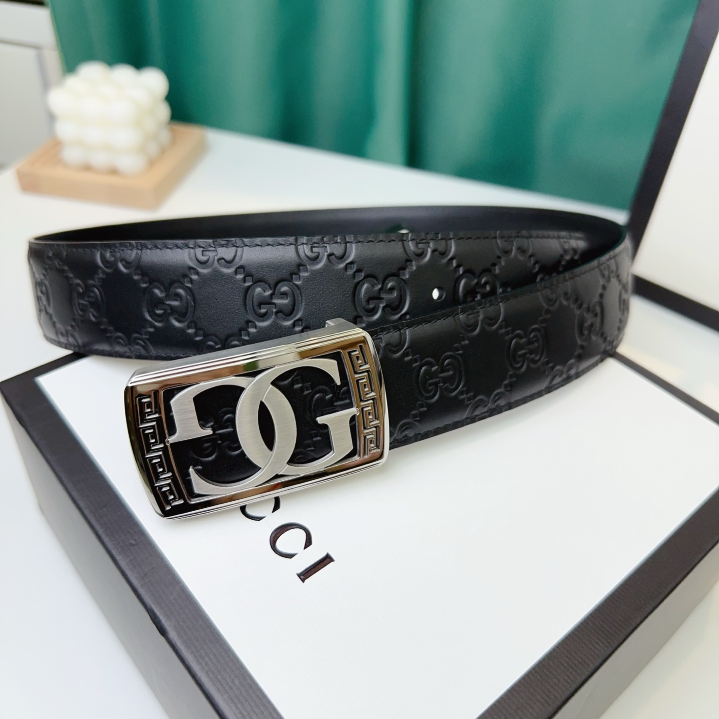 品牌：【Gucci】新款进口小牛皮，手感细腻柔软。搭配纯钢精品钢扣，男士必备！宽度：3.8cm