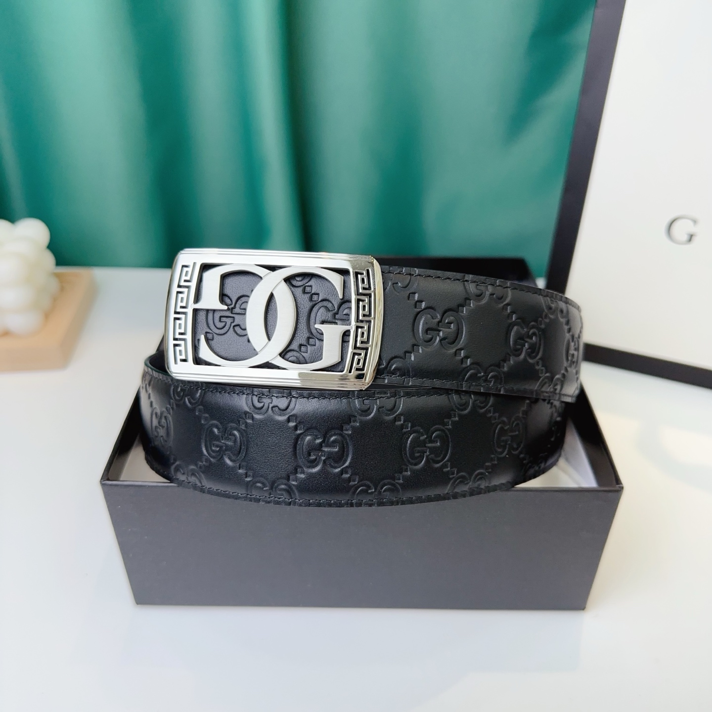 品牌：【Gucci】新款进口小牛皮，手感细腻柔软。搭配纯钢精品钢扣，男士必备！宽度：3.8cm