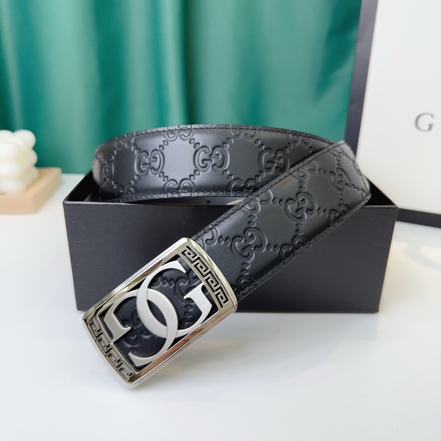 品牌：【Gucci】新款进口小牛皮，手感细腻柔软。搭配纯钢精品钢扣，男士必备！宽度：3.8cm