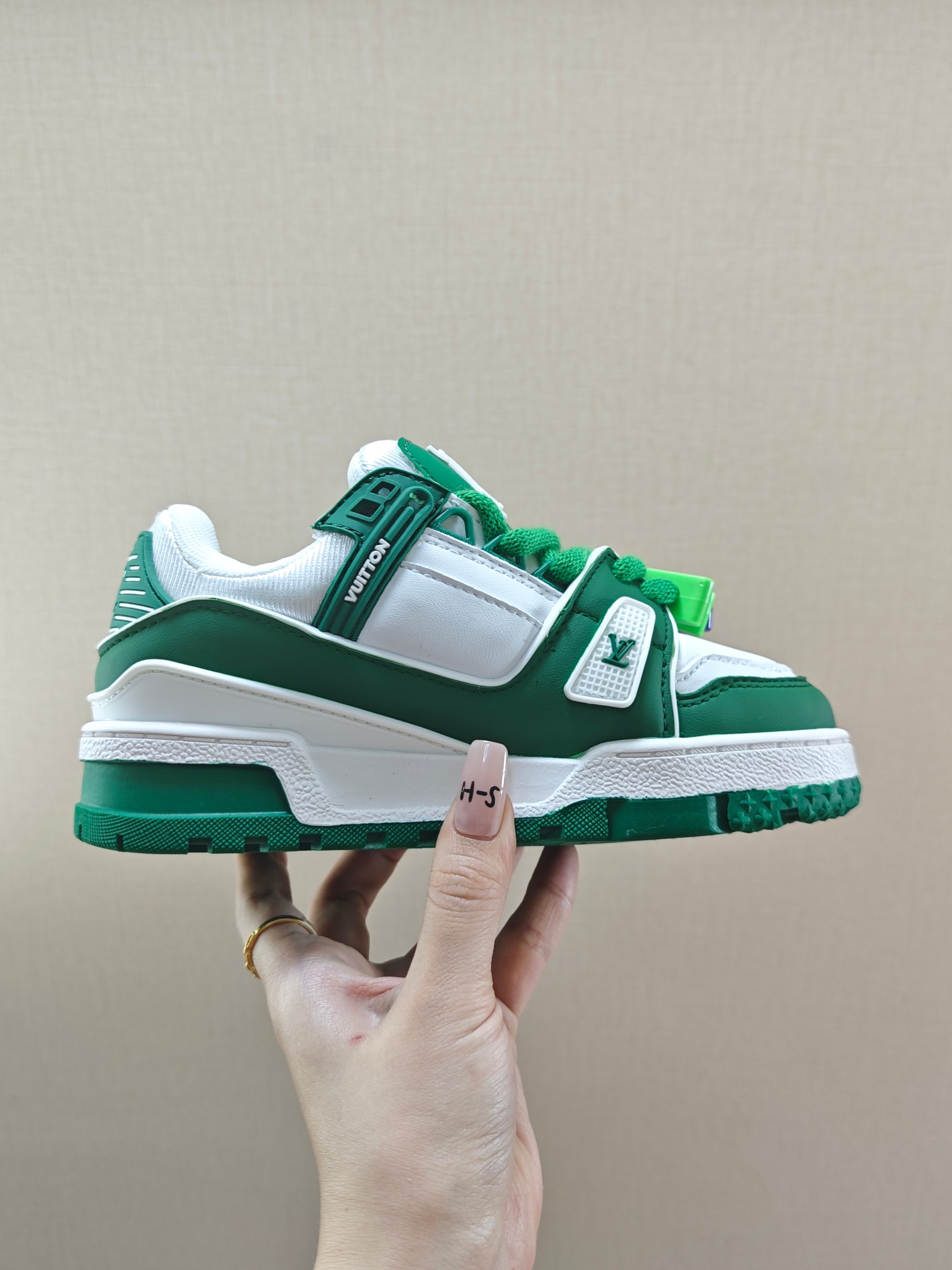 图片[3]-🚦LV小胖丁儿童板鞋•尺码表🔻 量好脚长才是选码关键✔️ 🚨不同品牌，不同系列的鞋子，鞋码会存在差异，一定要量好宝宝脚长，脚长对照尺码表【参考适合脚长】选码数 🚨孩子3个月脚长就会有变化，多花一分钟选码，节省换码一周的时间👊-选品中心