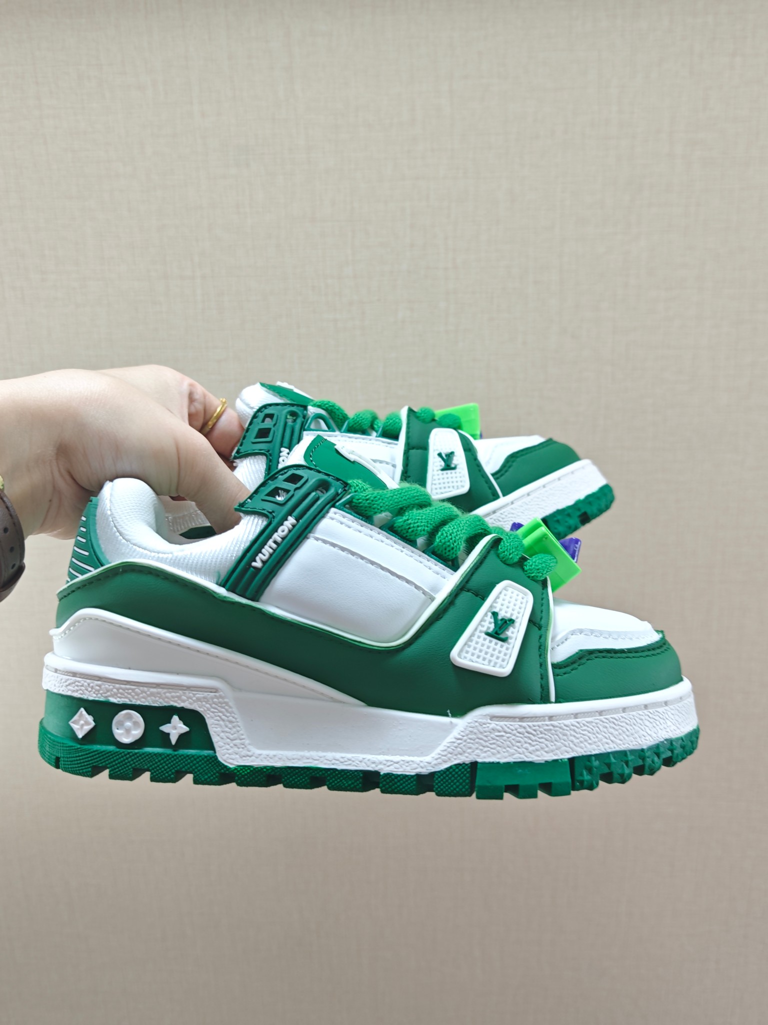 图片[8]-🚦LV小胖丁儿童板鞋•尺码表🔻 量好脚长才是选码关键✔️ 🚨不同品牌，不同系列的鞋子，鞋码会存在差异，一定要量好宝宝脚长，脚长对照尺码表【参考适合脚长】选码数 🚨孩子3个月脚长就会有变化，多花一分钟选码，节省换码一周的时间👊-选品中心