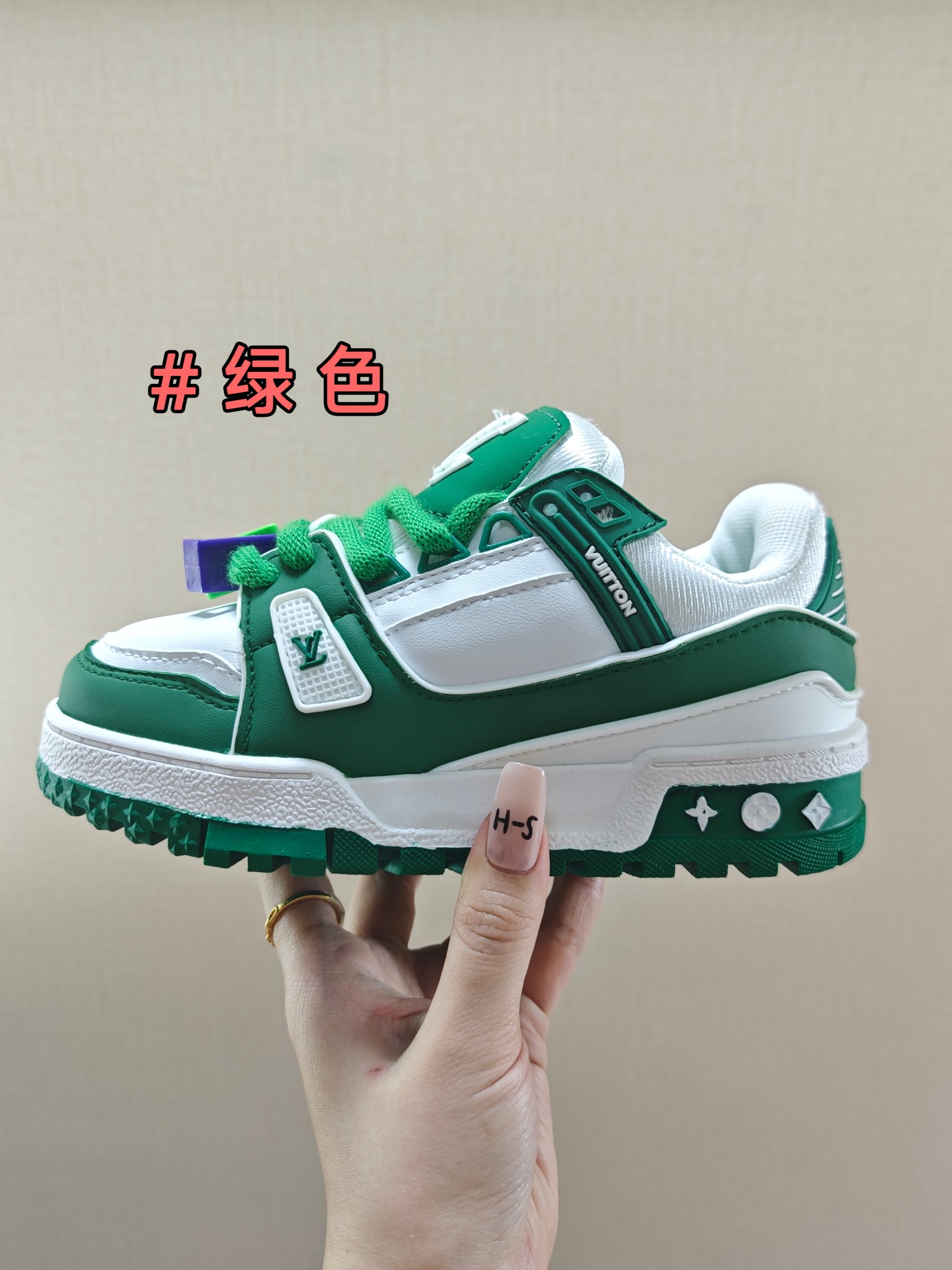 🚦LV小胖丁儿童板鞋•尺码表🔻 量好脚长才是选码关键✔️ 🚨不同品牌,不同系列的鞋子,鞋码会存在差异,一定要量好宝宝脚长,脚长对照尺码表【参考适合脚长】选码数 🚨孩子3个月脚长就会有变化,多花一分钟选码,节省换码一周的时间👊-选品中心