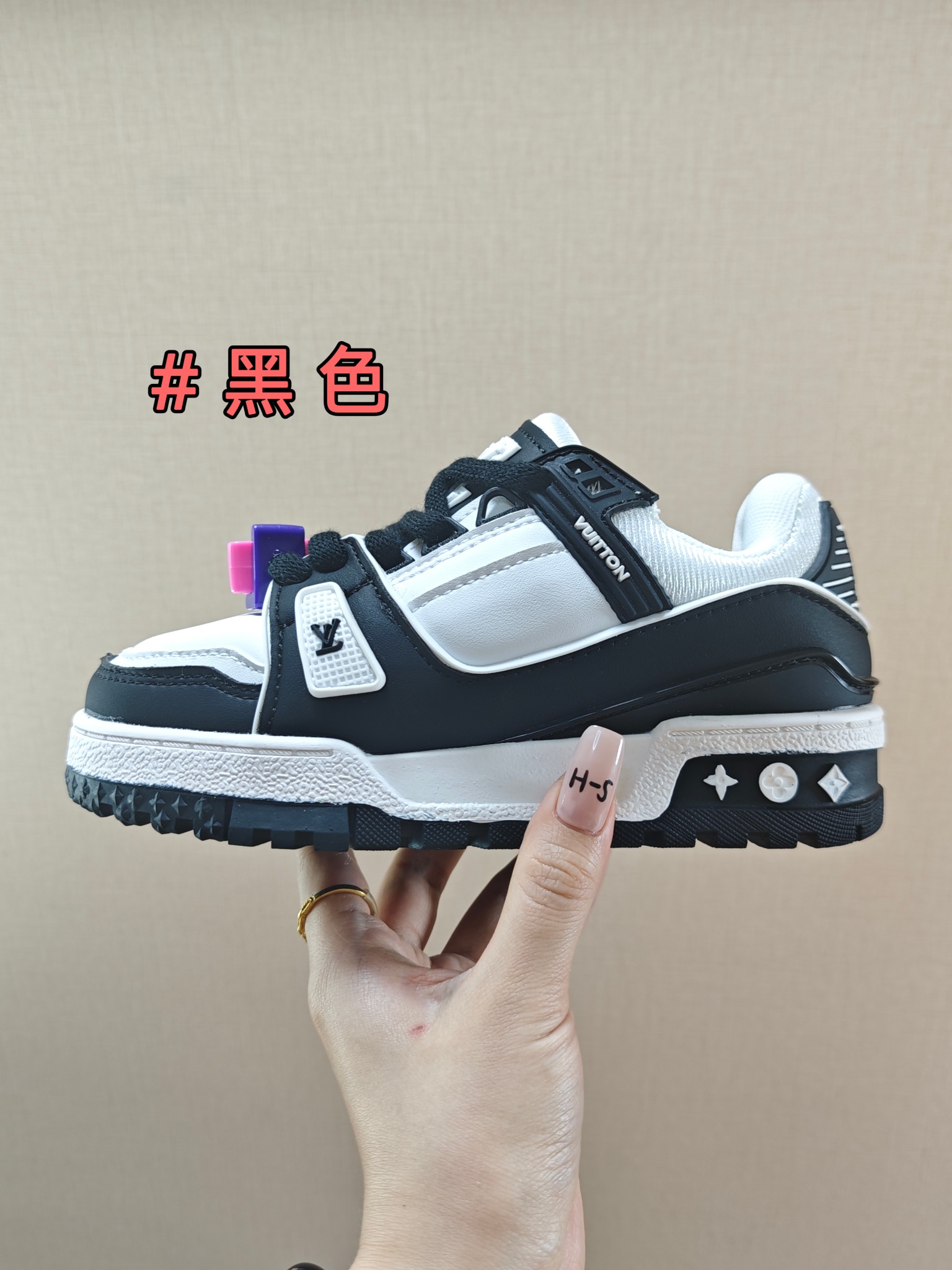 价 🚦LV小胖丁儿童板鞋•尺码表🔻 量好脚长才是选码关键✔️ 🚨不同品牌，不同系列的鞋子，鞋码会存在差异，一定要量好宝宝脚长，脚长对照尺码表【参考适合脚长】选码数 🚨孩子3个月脚长就会有变化，多花一分钟选码，节省换码一周的时间👊-选品中心