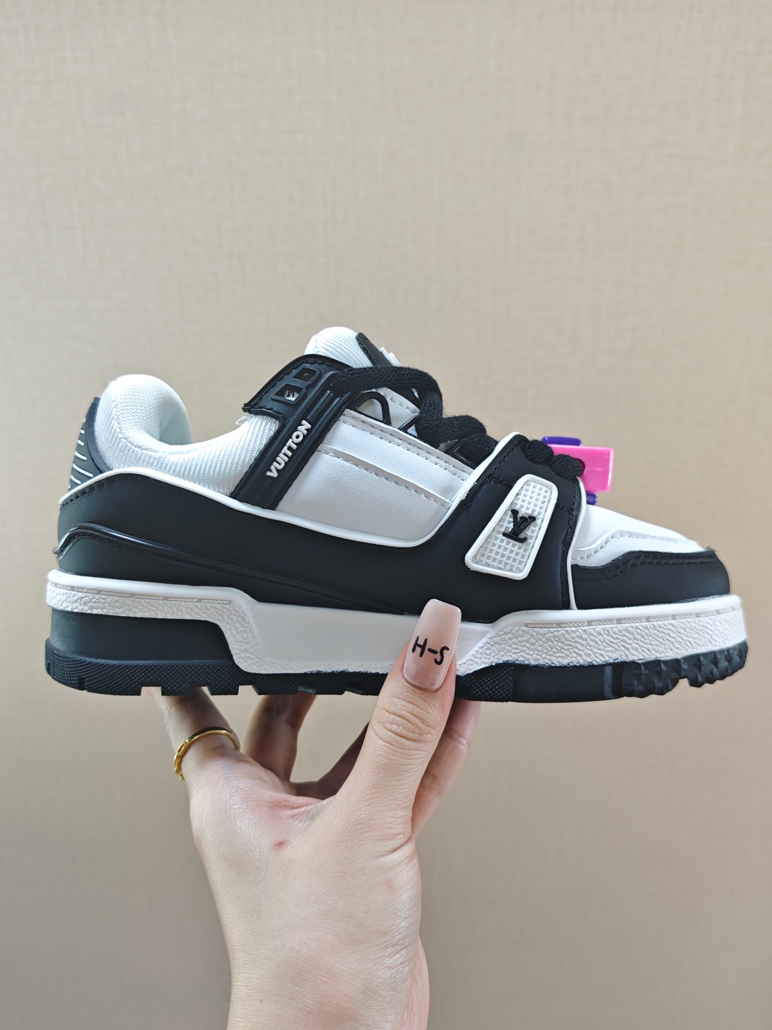 图片[3]-价 🚦LV小胖丁儿童板鞋•尺码表🔻 量好脚长才是选码关键✔️ 🚨不同品牌，不同系列的鞋子，鞋码会存在差异，一定要量好宝宝脚长，脚长对照尺码表【参考适合脚长】选码数 🚨孩子3个月脚长就会有变化，多花一分钟选码，节省换码一周的时间👊-选品中心