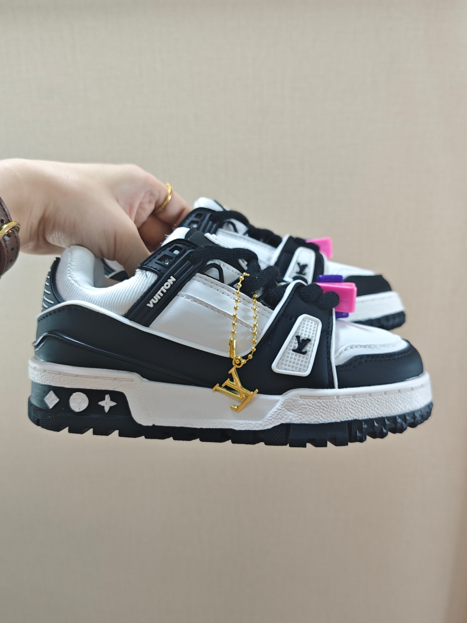 图片[8]-价 🚦LV小胖丁儿童板鞋•尺码表🔻 量好脚长才是选码关键✔️ 🚨不同品牌，不同系列的鞋子，鞋码会存在差异，一定要量好宝宝脚长，脚长对照尺码表【参考适合脚长】选码数 🚨孩子3个月脚长就会有变化，多花一分钟选码，节省换码一周的时间👊-选品中心